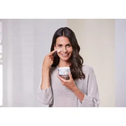 Hautpflege ·Gesicht- & Anti-Falten-Cremes|Die moderne Hausfrau Anti-Aging Luxus Creme 