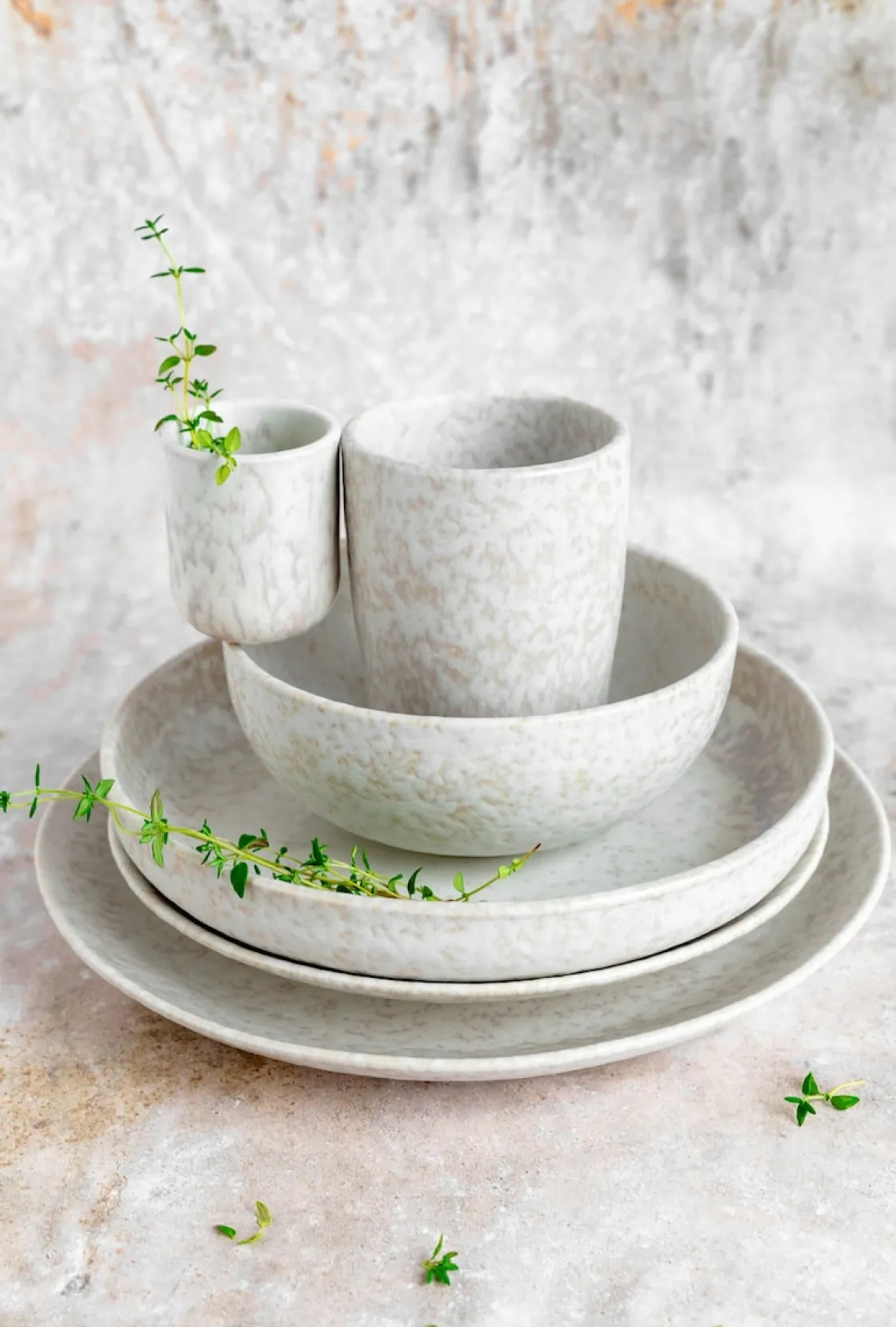 Gläser & Becher|Die moderne Hausfrau Espressobecher-Set, Steinzeug Alpenwiese Beere / Creme