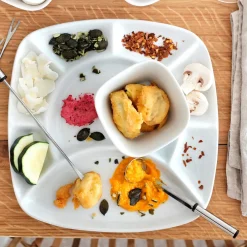 Fonduetöpfe & -Sets|Die moderne Hausfrau Fondueset 1 x Fonduetopf, 1 x Spritzschutz, 1 x Rechaud mit Drehkarusell, 1 x Brenner, 6 x Fonduegabeln, 6 x Fonduelöffel, 6 x Schälchen, 6 x Fondueteller