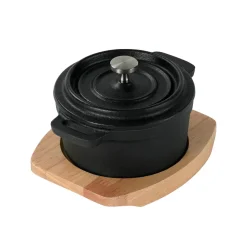 Töpfe|Die moderne Hausfrau Freyersbacher Mini Cocotte 9 cm Gusseisen, Kleiner Emaille Topf | Rund, mit Brett und Tuch