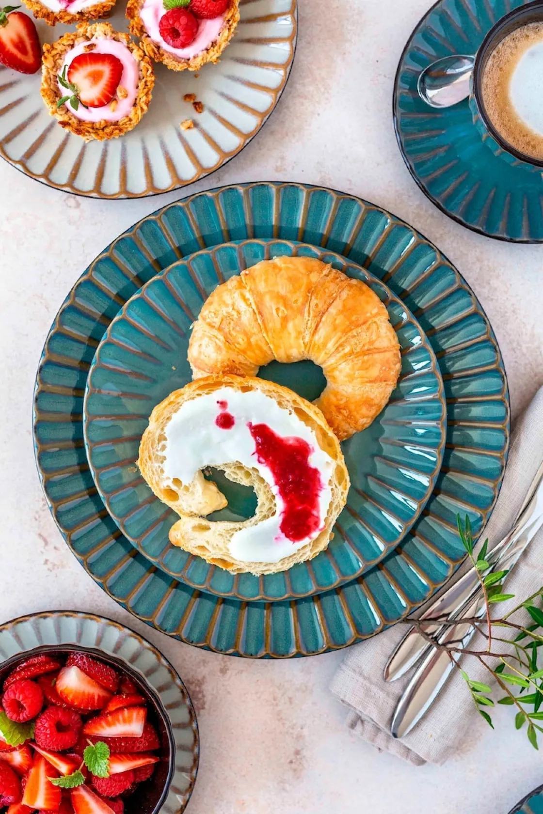 Geschirrsets|Die moderne Hausfrau Frühstücksset, Steinzeug Confino Petrol