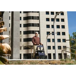 Rollatoren|Die moderne Hausfrau Gehhilfe W05 mit Sitztasche, klappbar