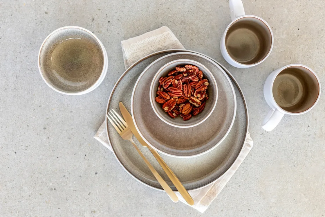 Geschirrsets|Die moderne Hausfrau Geschirrset, Steinzeug Lunaria Braun