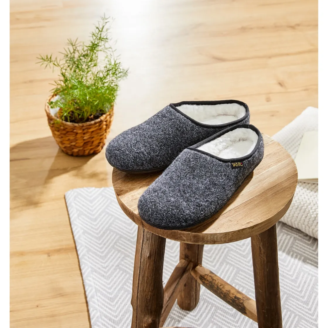 Hausschuhe|Die moderne Hausfrau Hausschuh-Pantolette mit Wolle