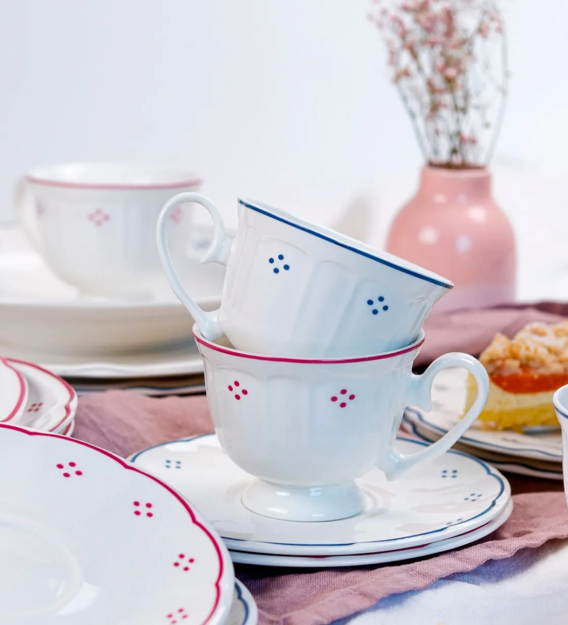 Kaffeeservice|Die moderne Hausfrau Kaffeeservice, Porzellan Lova Weiß / Rot