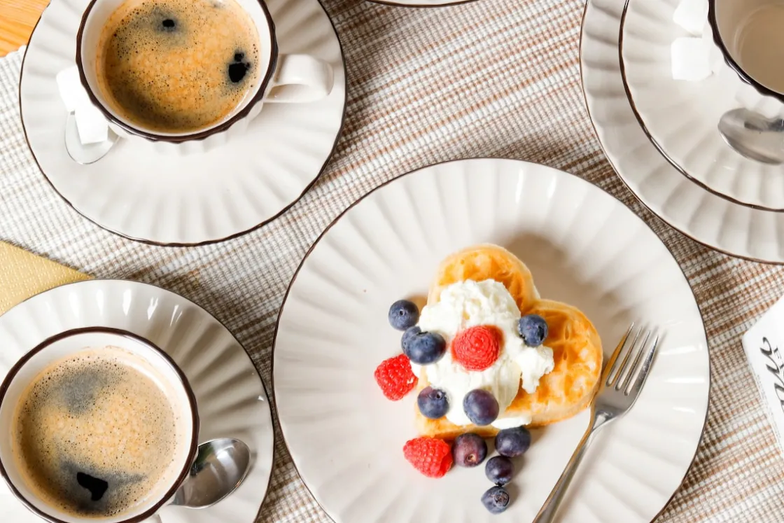 Geschirrsets|Die moderne Hausfrau Kaffeeservice, Steinzeug Osita 6 x Speisteller, 6 x Dessertteller, 6 x Müslischüssel