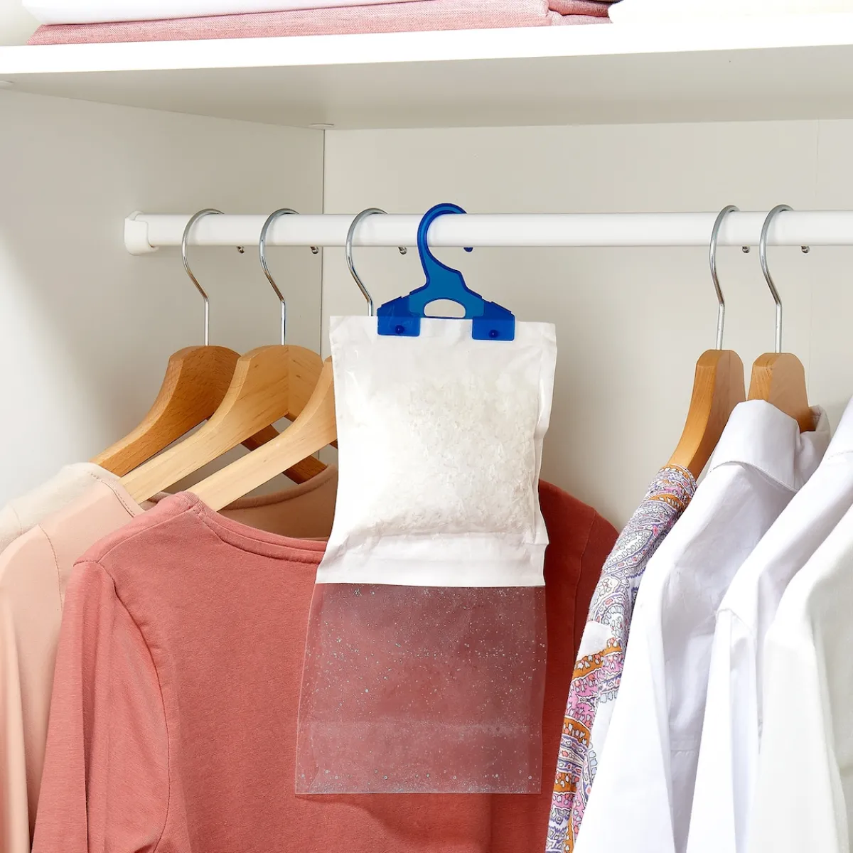 Die moderne Hausfrau Kleiderschrank-Entfeuchter