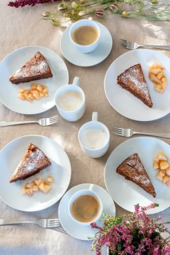 Die moderne Hausfrau Kombiservice, Porzellan BARCA 6 x Speiseteller, 6 x Suppenteller, 6 x Dessertteller, 6 x Kaffeetasse, 6 Kaffeeuntertasse