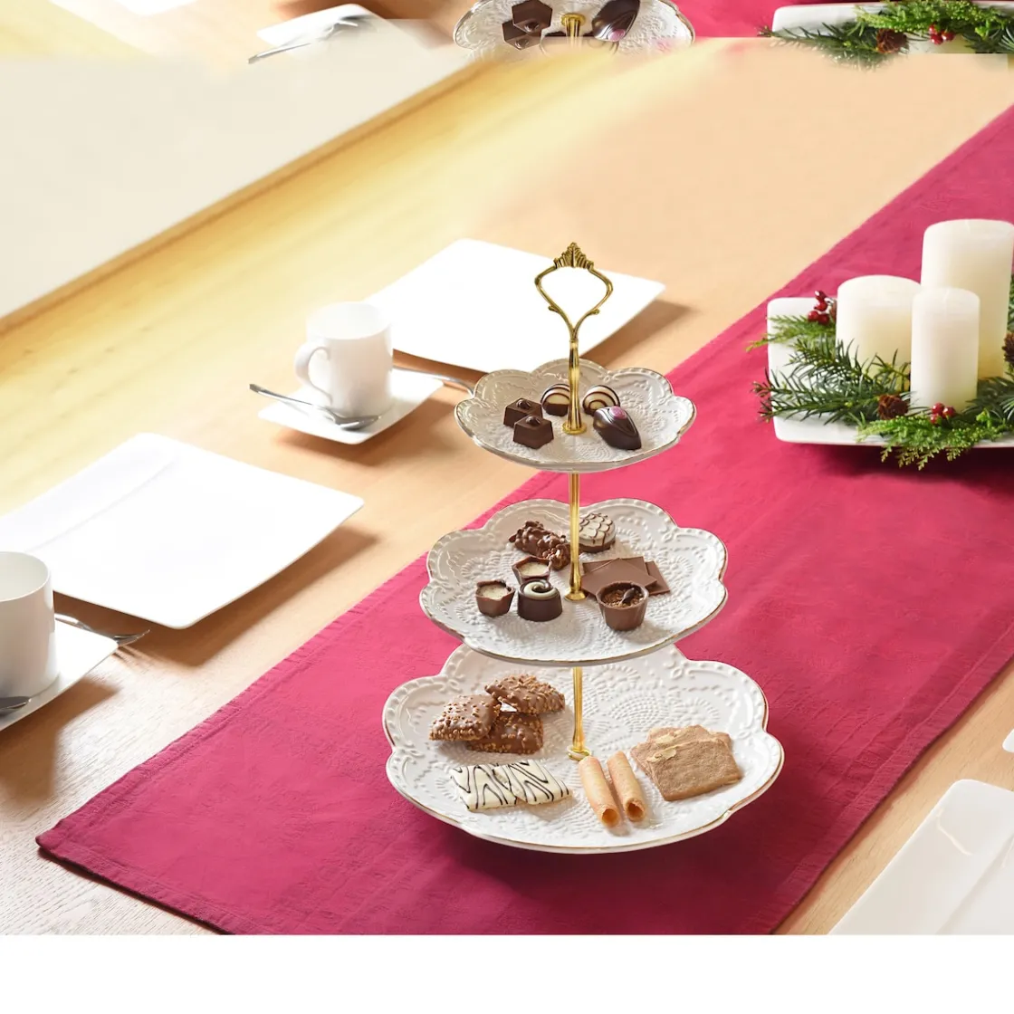 Etagèren|Die moderne Hausfrau Porzellan-Etagere, festlich