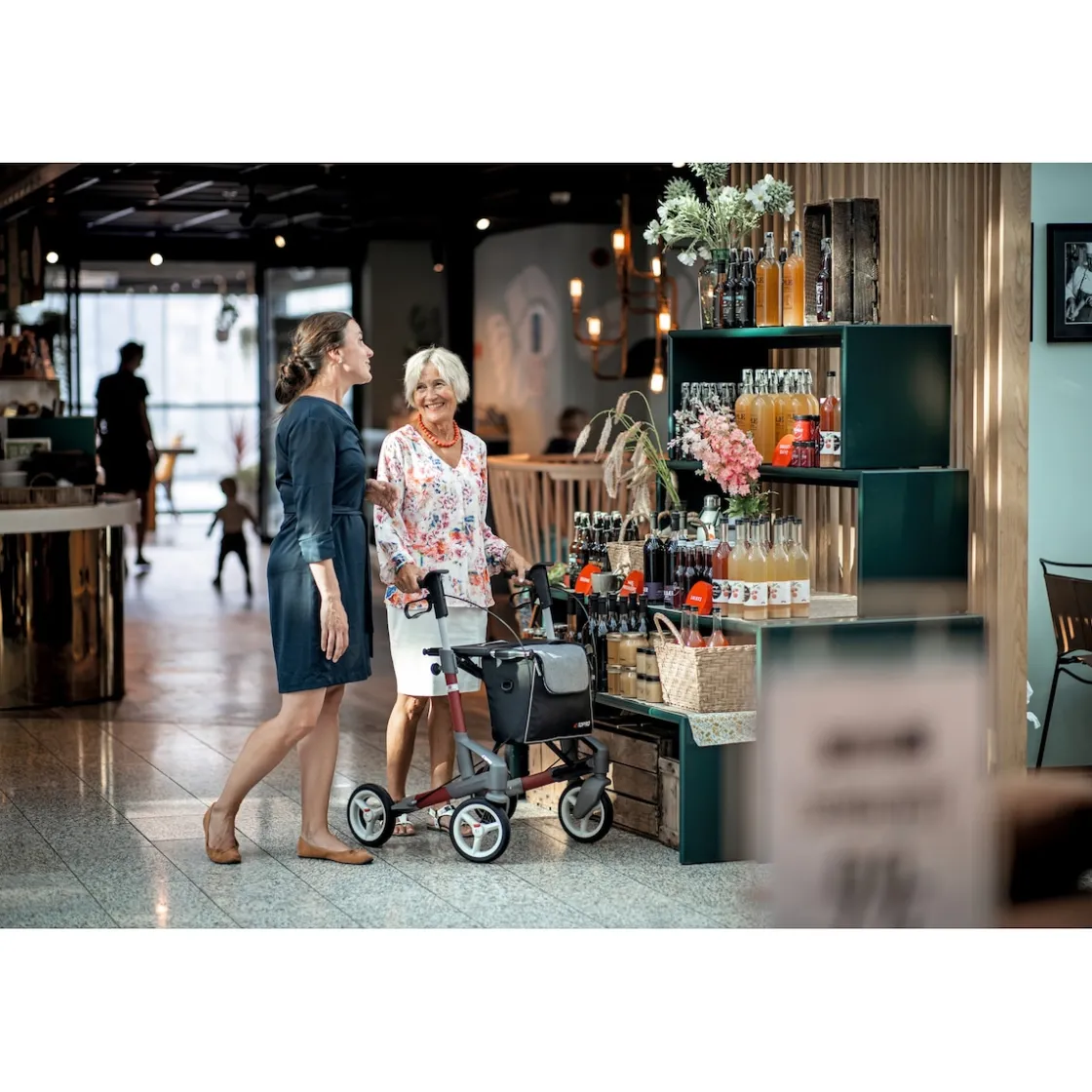 Rollatoren|Die moderne Hausfrau Rollator Troja 5G M, faltbar, höhenverstellbar rot