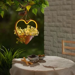 Gartendekoration ·Solarleuchten|Frühlingsdekoration|Die moderne Hausfrau Solar-Hängeleuchte „Herzi“