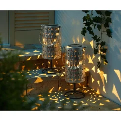 Gartendekoration ·Solarleuchten|Frühlingsdekoration|Die moderne Hausfrau Solar-Leuchte „4 in 1“, 1 Stück