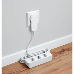 Die moderne Hausfrau Steckdosenleiste mit Flachstecker