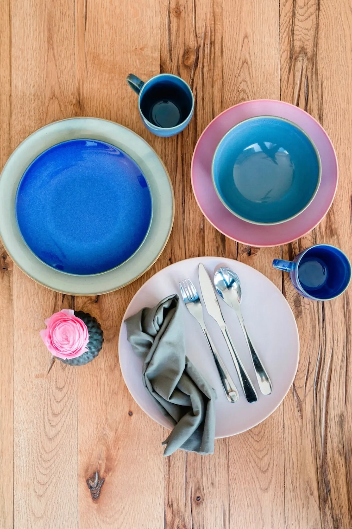 Geschirrsets|Die moderne Hausfrau Tafelservice, Keramik OSSIA Sand, Hellblau