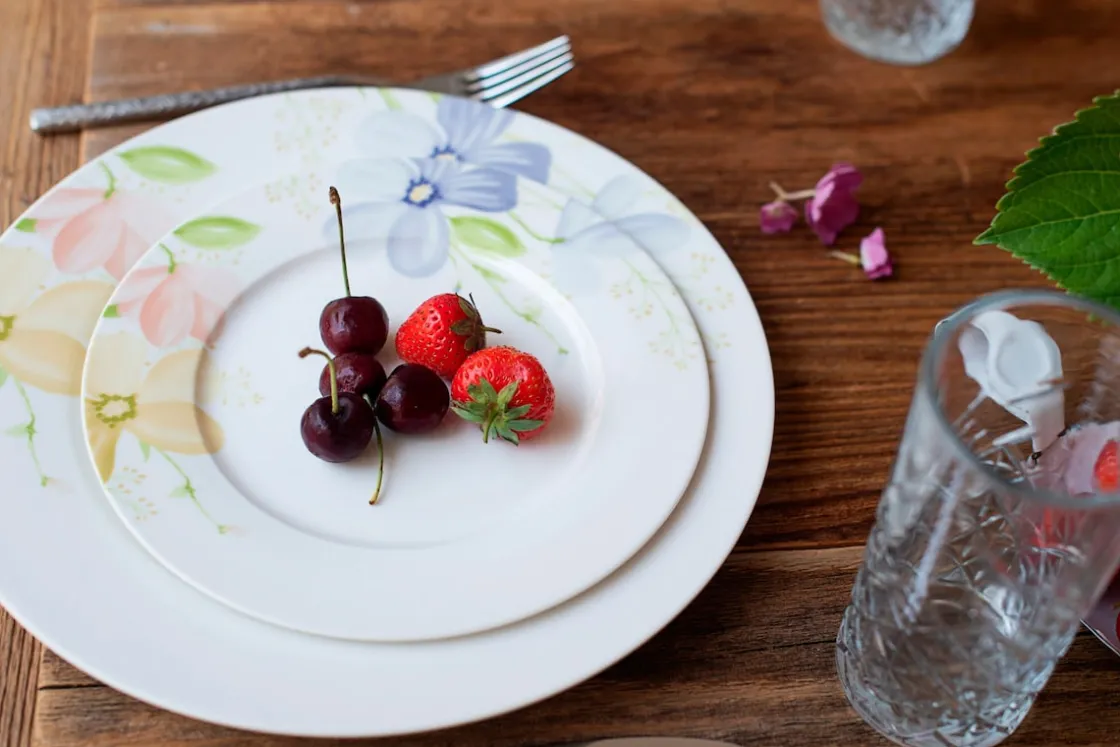 Geschirrsets|Die moderne Hausfrau Tellerset, Porzellan Zibal