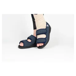 Pantoletten|Clogs & Pantoletten|Die moderne Hausfrau Verbandschuh Göteborg blau